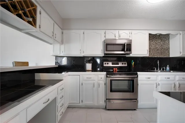 $199,999 | 109 Tops L Drive, Unit 109, Mandeville, LA 70448