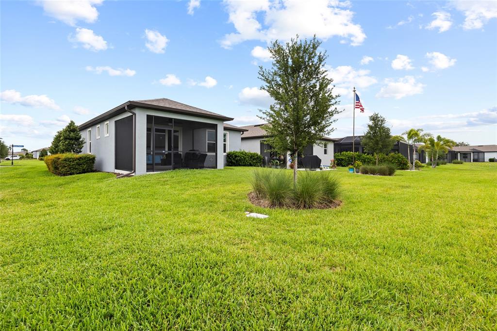 9454 Ballaster Pointe Loop Palmetto, FL 34221 - Photo 36 of 49
