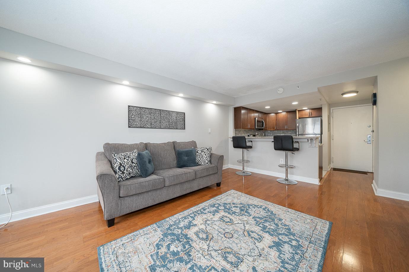 2001 Hamilton Street, Unit 1925 Philadelphia, PA 19130 - Photo 12 of 30