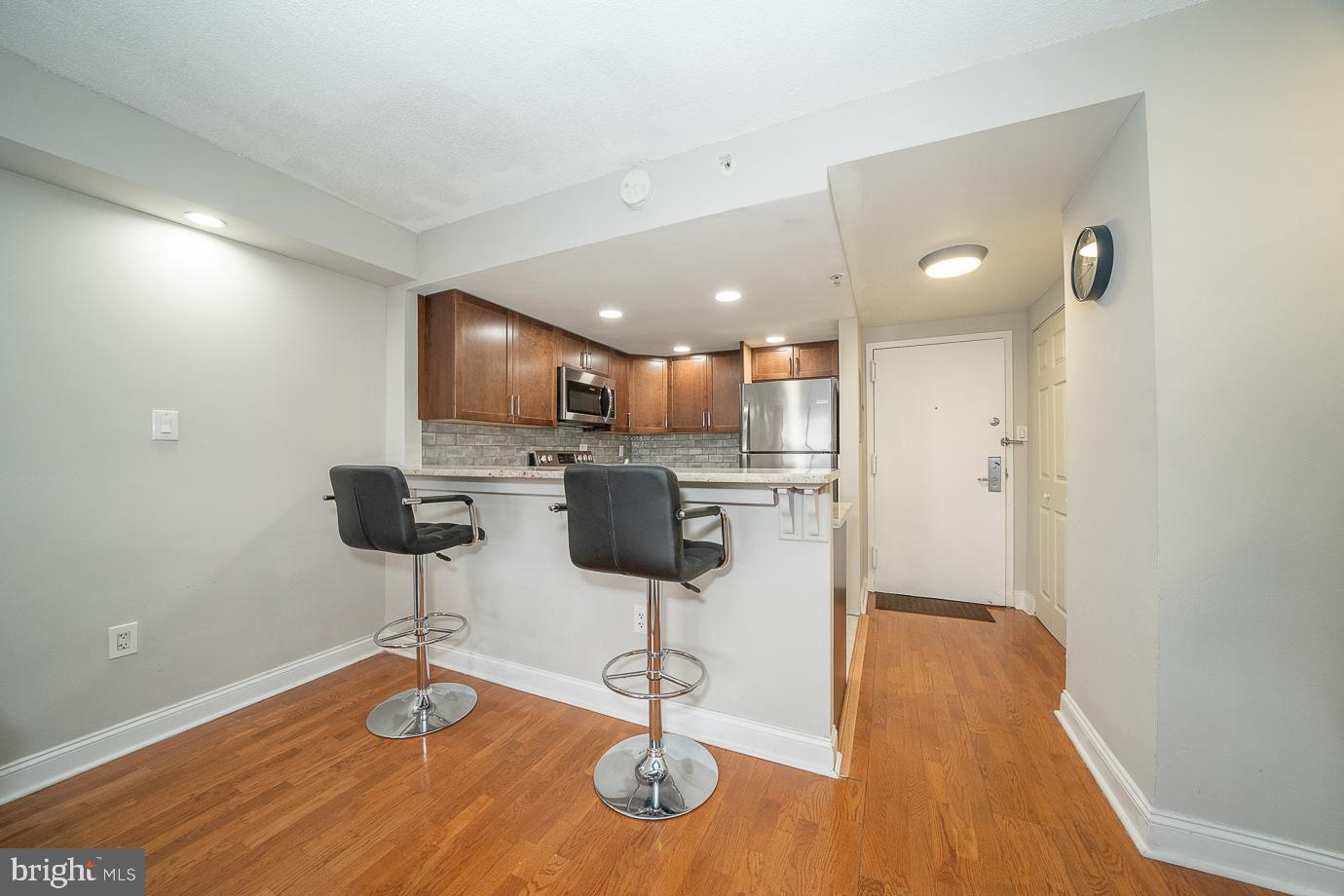 2001 Hamilton Street, Unit 1925 Philadelphia, PA 19130 - Photo 6 of 30