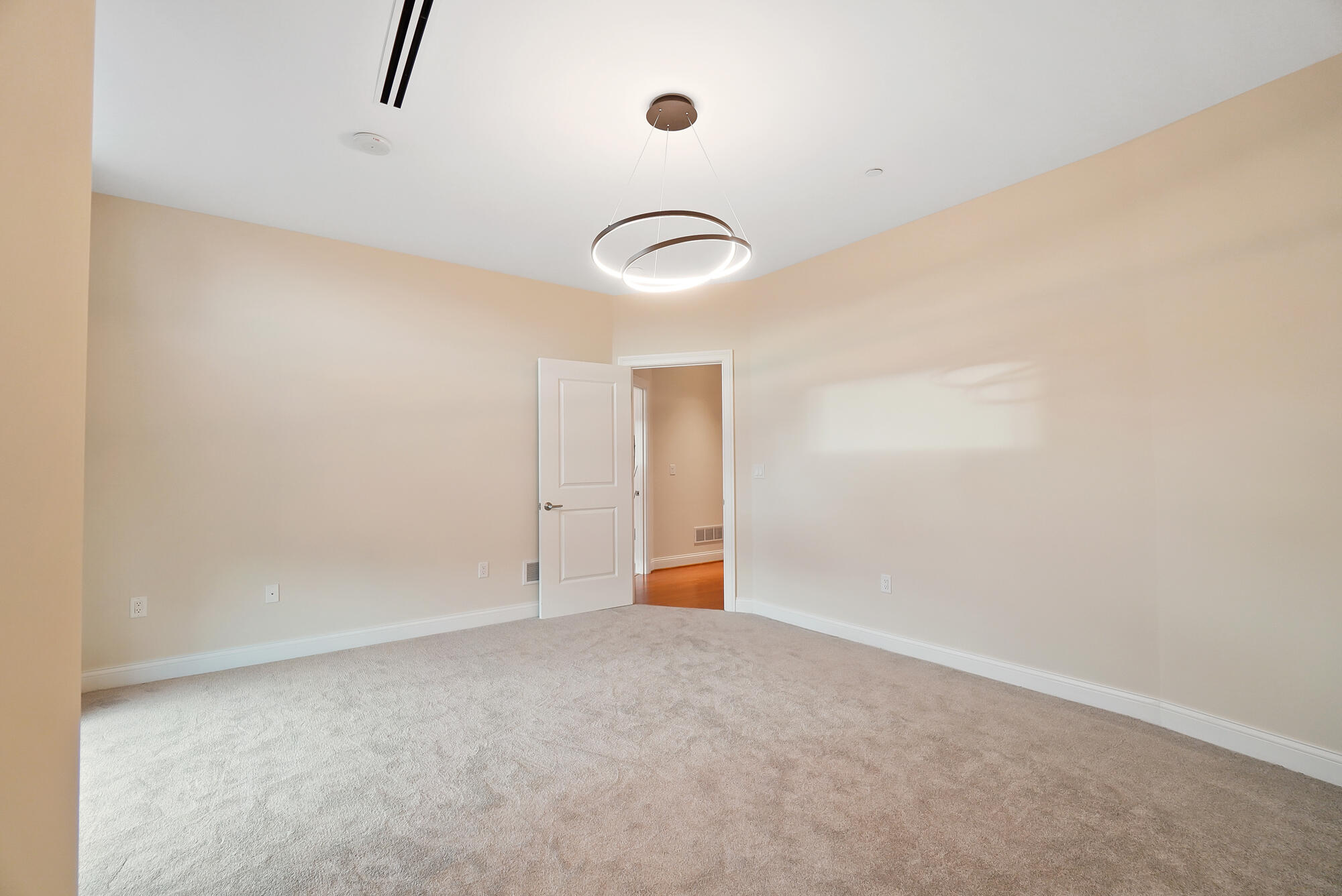 1 Roebling Way, Unit 904 Covington, KY 41011 - Photo 37 of 48