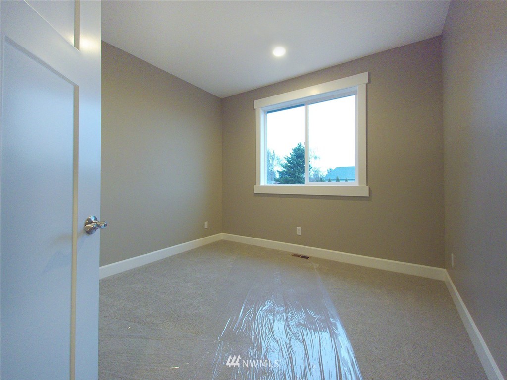 140 Royal Loop Sequim, WA 98382 - Photo 14 of 25 Gallery Image 14