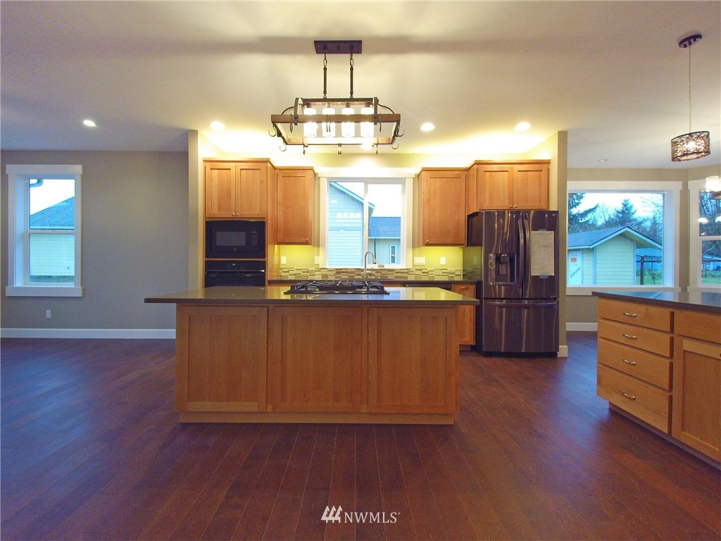 140 Royal Loop Sequim, WA 98382 - Photo 3 of 25 Gallery Image 3