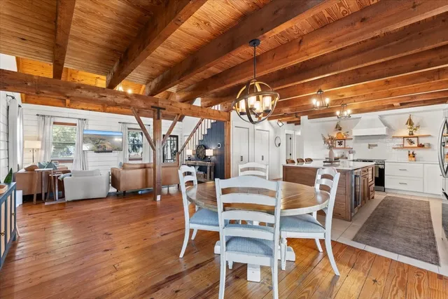 a view of a livingroom with furniture window and outside view