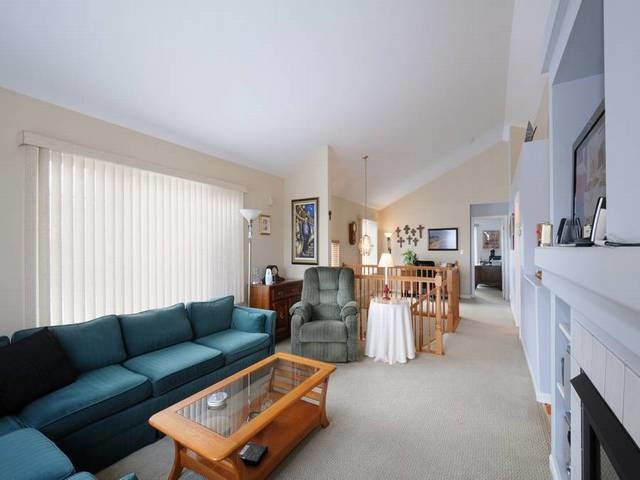 3458 Ravinia Circle Aurora, IL 60504 - Photo 3 of 16