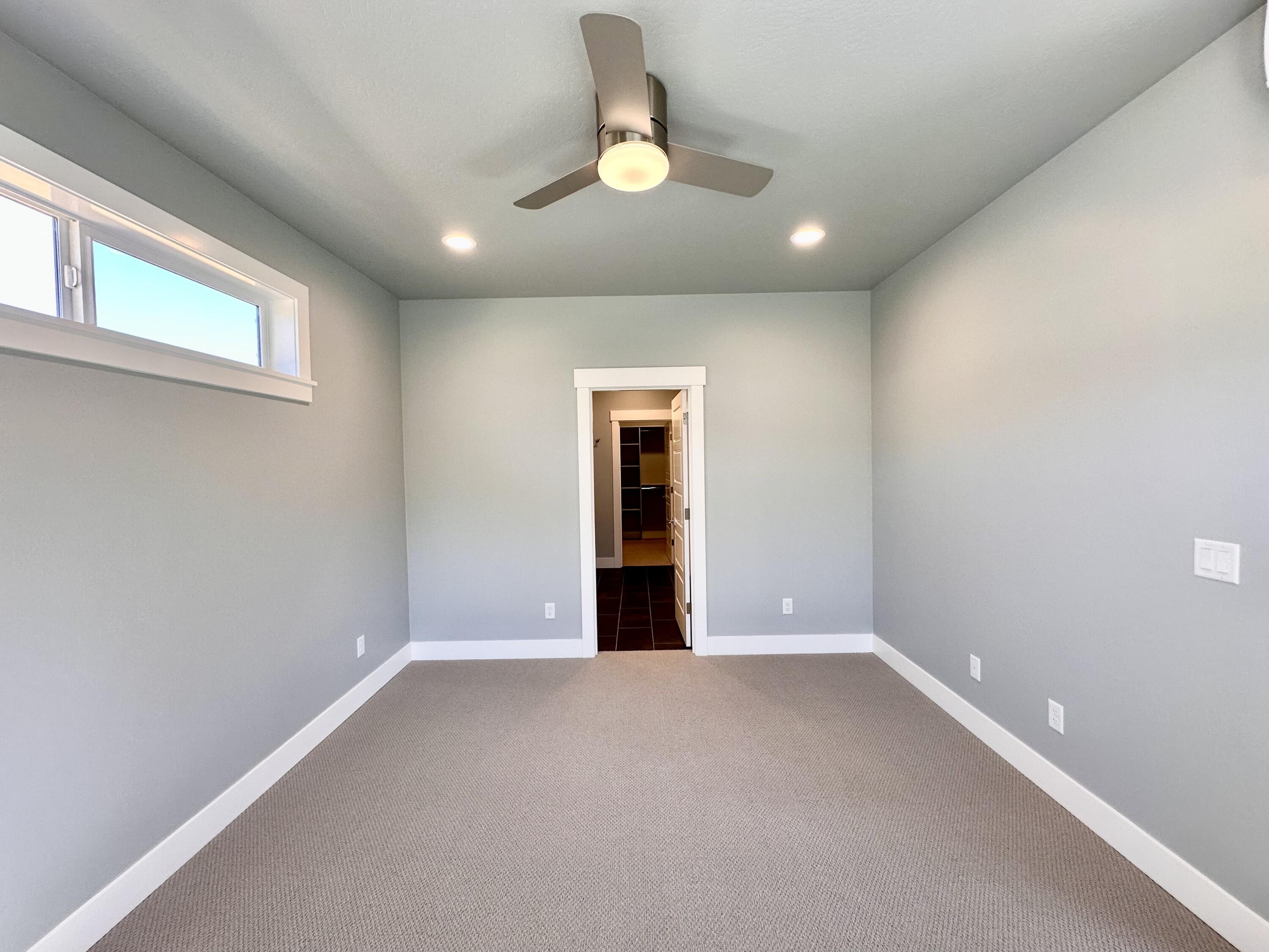 324 Randy Street Ashland, OR 97520 - Photo 12 of 35 Primary Bedroom