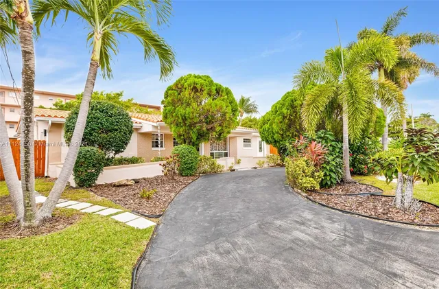 $11,000 | 1960 Coral Reef Drive, Lauderdale-by-the-Sea, FL 33062