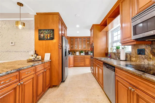 $11,000 | 1960 Coral Reef Drive, Lauderdale-by-the-Sea, FL 33062