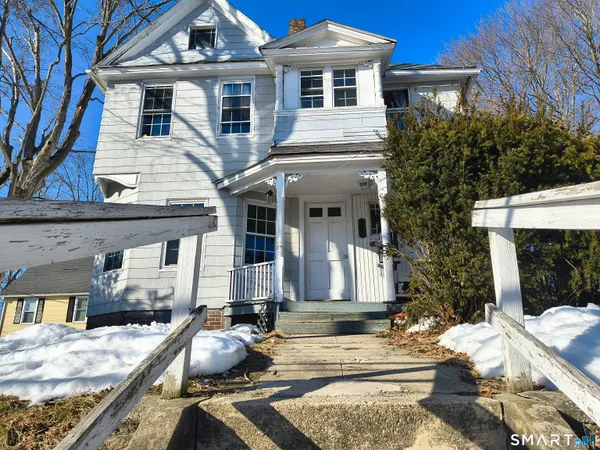 $325,000 | 70 Walnut Street, Putnam, CT 06260