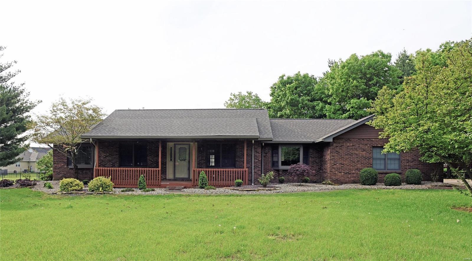 5584 Sugar Loaf Road Collinsville, IL 62234 - Photo 1 of 37 Gallery Image 1