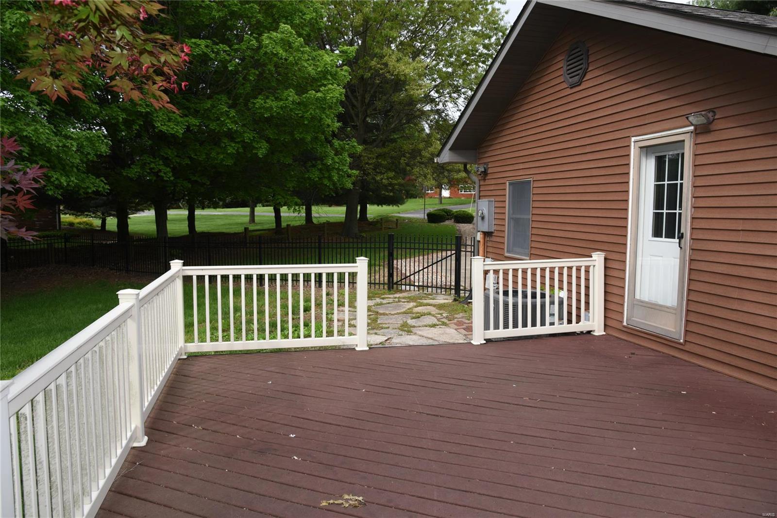 5584 Sugar Loaf Road Collinsville, IL 62234 - Photo 29 of 37 Gallery Image 29