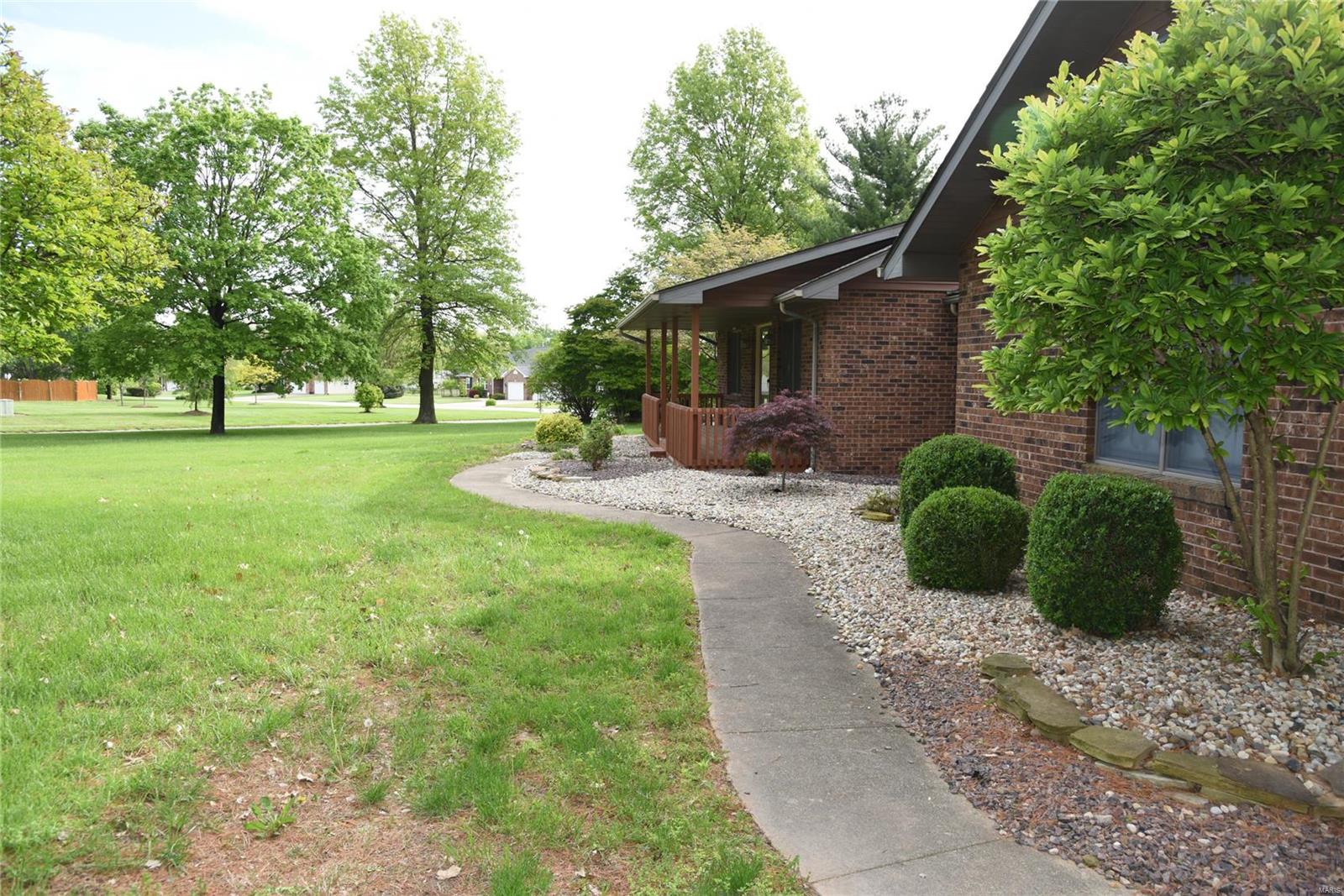 5584 Sugar Loaf Road Collinsville, IL 62234 - Photo 35 of 37 Gallery Image 35