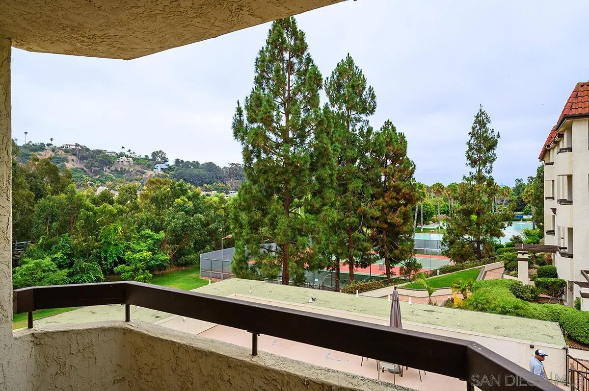 5895 Friars Road, Unit 5302 San Diego, CA 92110 - Photo 6 of 39