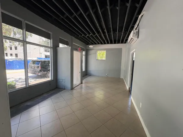 $5,000 | 520 24th Street, West Palm Beach, FL 33407