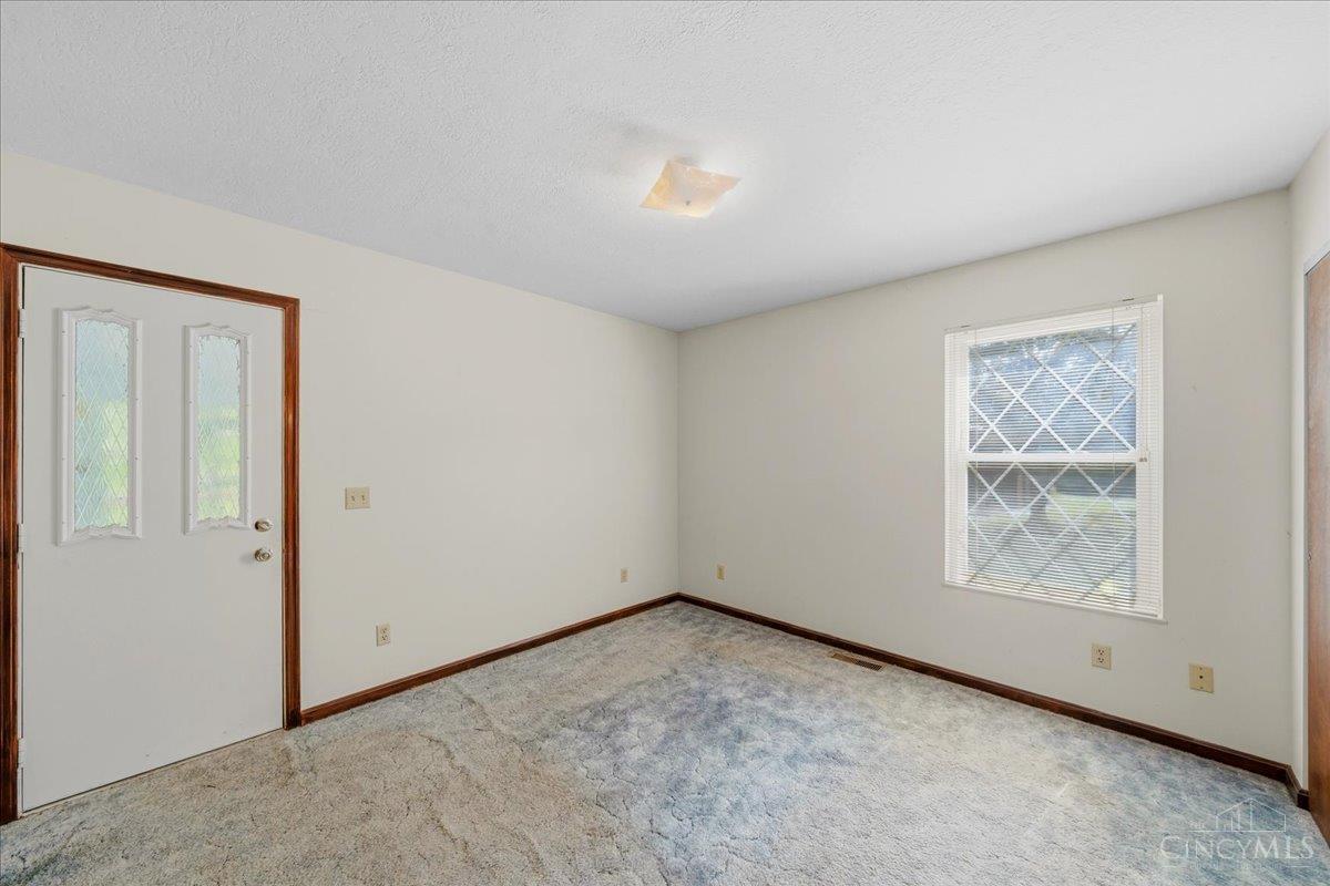 4770 Dent Road Cincinnati, OH 45248 - Photo 15 of 42