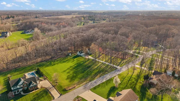 $648,000 | 228 Papillon Drive, Valparaiso, IN 46385