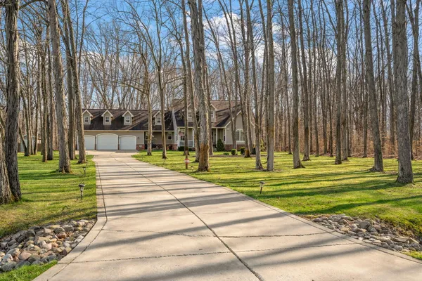 $648,000 | 228 Papillon Drive, Valparaiso, IN 46385