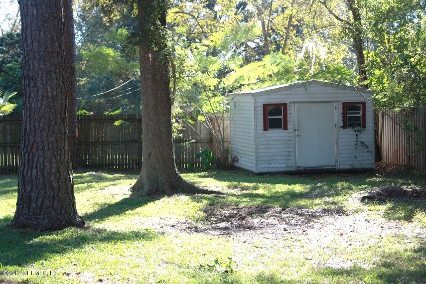 5752 Ovella Road Jacksonville, FL 32244 - Photo 5 of 7 Storage Shed