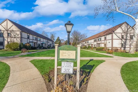 $350,000 | 123 15th Street, Unit A1, Garden City, NY 11530
