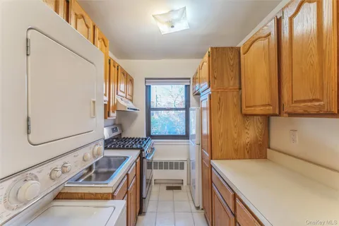 $350,000 | 123 15th Street, Unit A1, Garden City, NY 11530