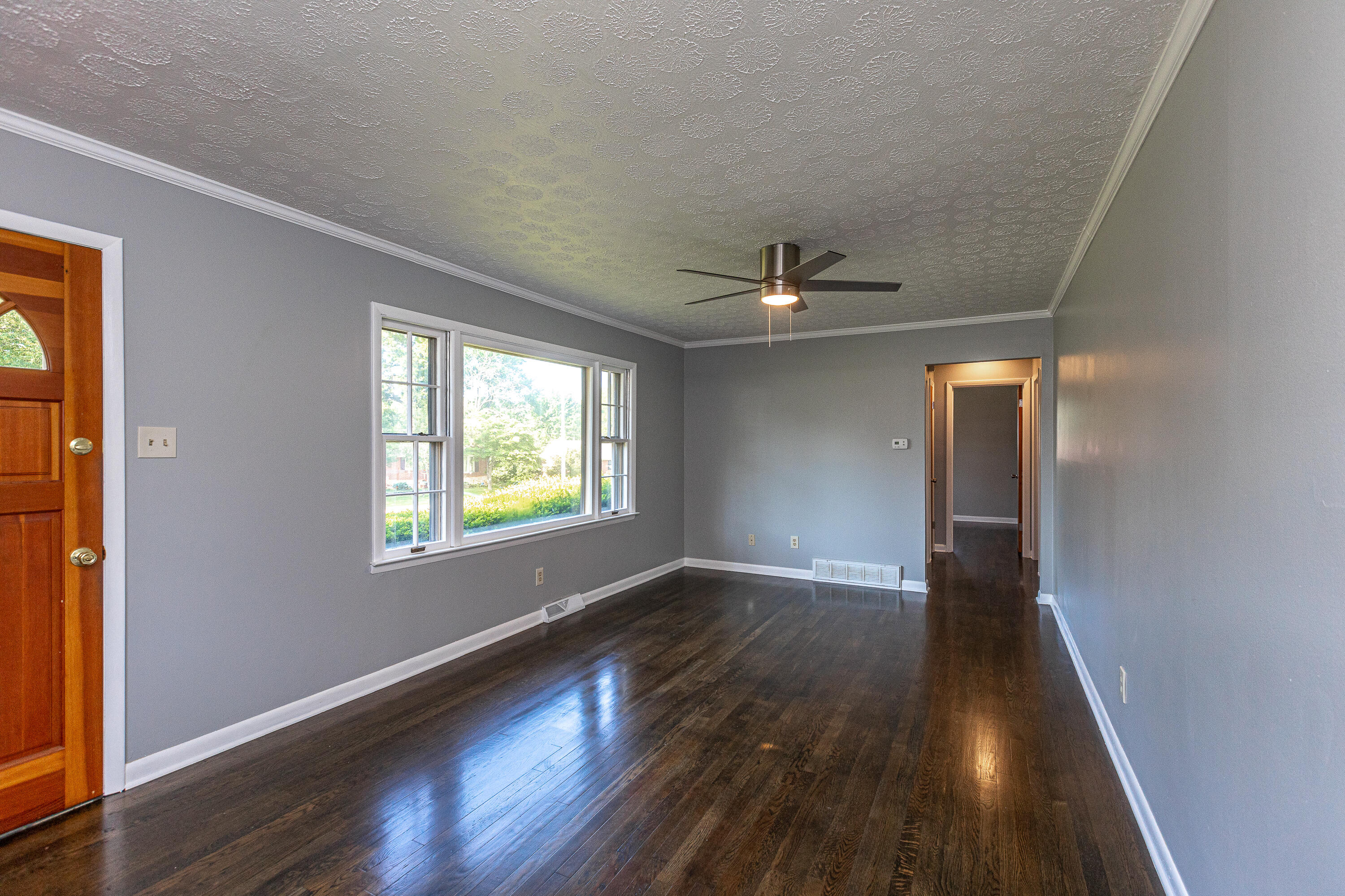 139 Rugby Road Lexington, KY 40504 - Photo 3 of 19 B-2