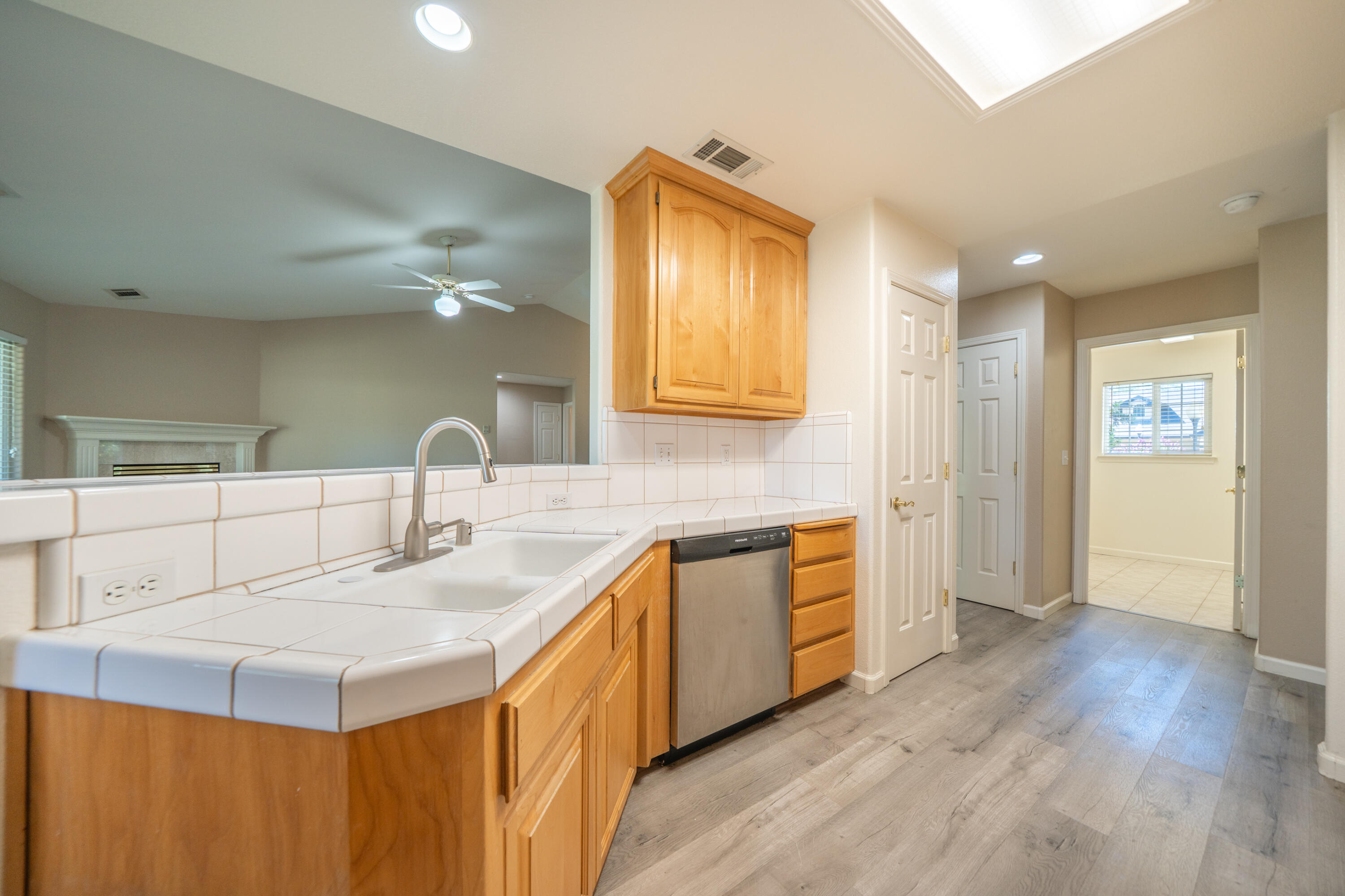 22336 Golftime Drive Palo Cedro, CA 96073 - Photo 13 of 61 Kitchen with pantry
