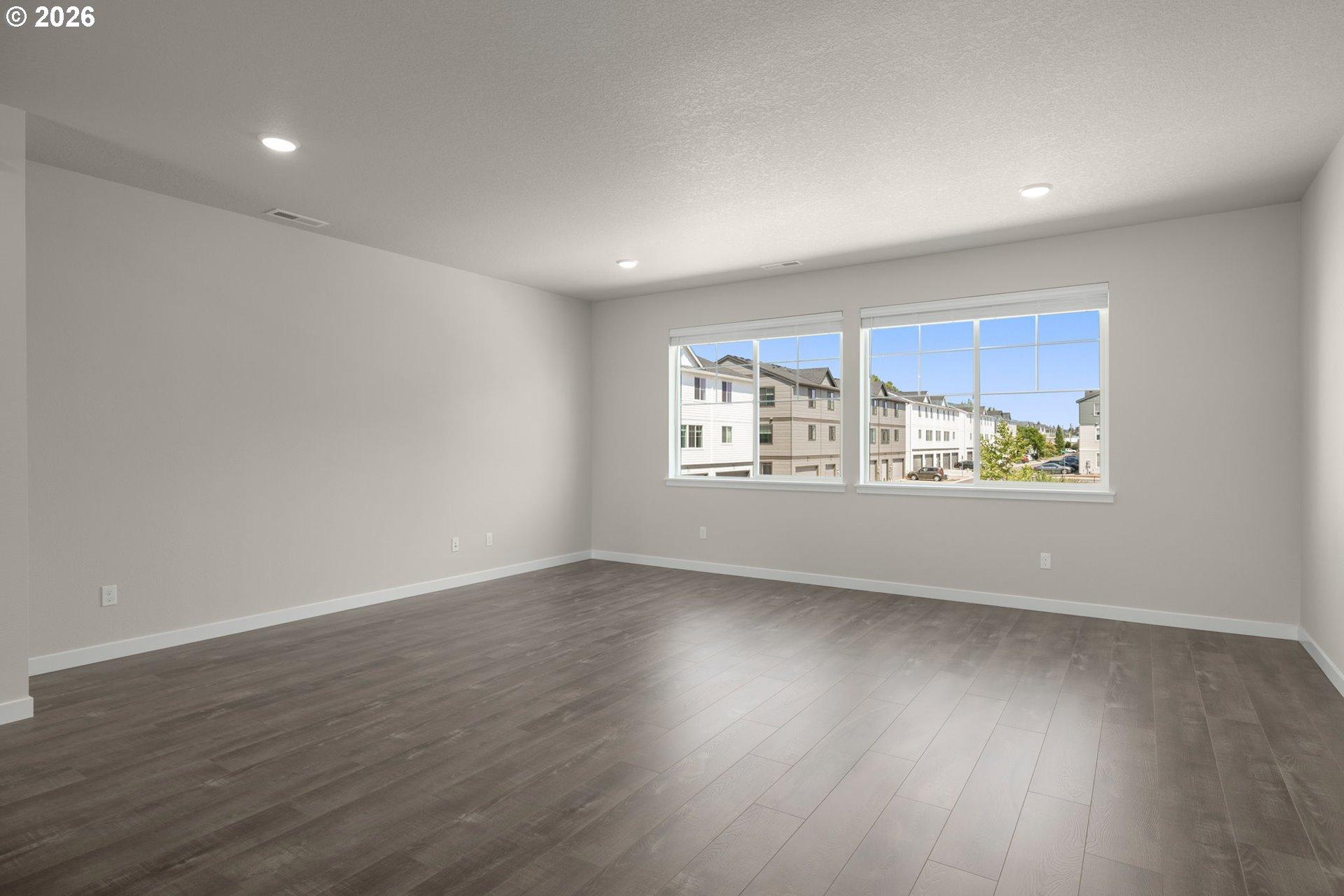 5073 Southeast Davis Road Hillsboro, OR 97123 - Photo 6 of 31 Gallery Image 6