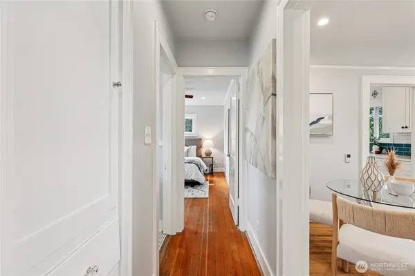 $949,000 | 1911 12th Avenue South, Seattle, WA 98144