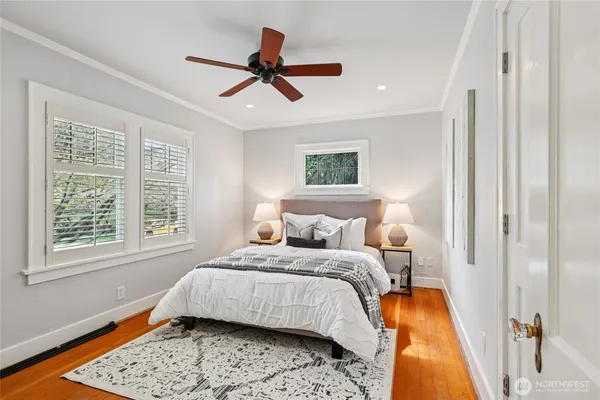 $949,000 | 1911 12th Avenue South, Seattle, WA 98144