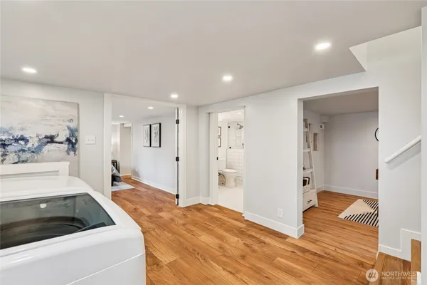 $949,000 | 1911 12th Avenue South, Seattle, WA 98144