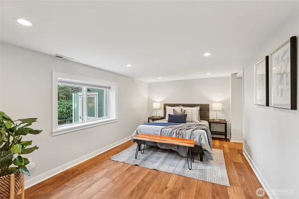 $949,000 | 1911 12th Avenue South, Seattle, WA 98144