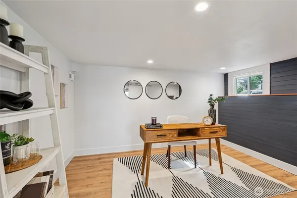 $949,000 | 1911 12th Avenue South, Seattle, WA 98144