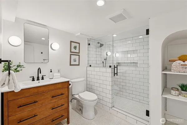 $949,000 | 1911 12th Avenue South, Seattle, WA 98144