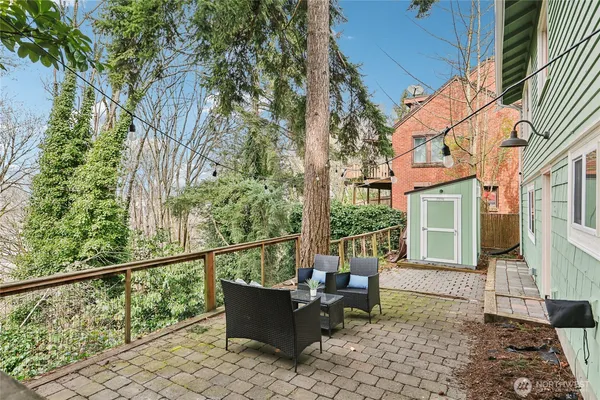$949,000 | 1911 12th Avenue South, Seattle, WA 98144