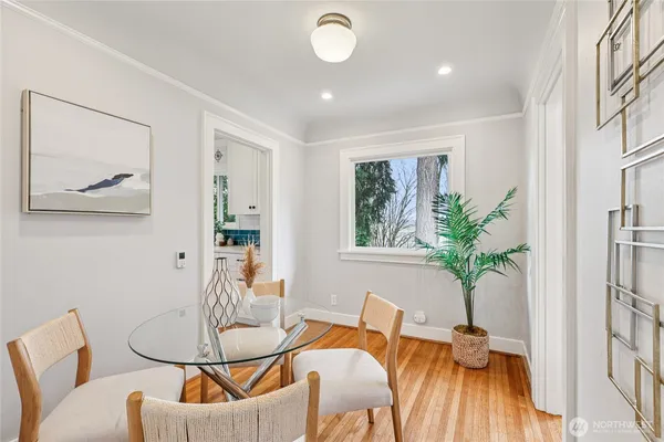 $949,000 | 1911 12th Avenue South, Seattle, WA 98144