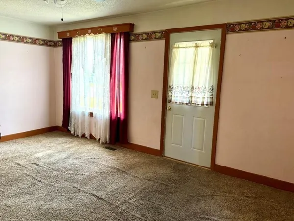 $159,900 | 222 Spruce Street, Spooner, WI 54801