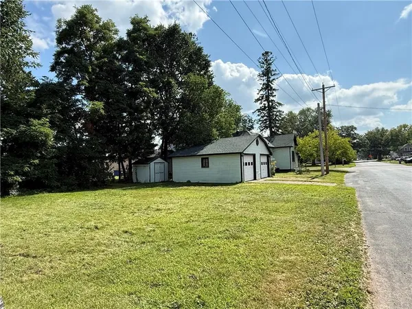 $159,900 | 222 Spruce Street, Spooner, WI 54801