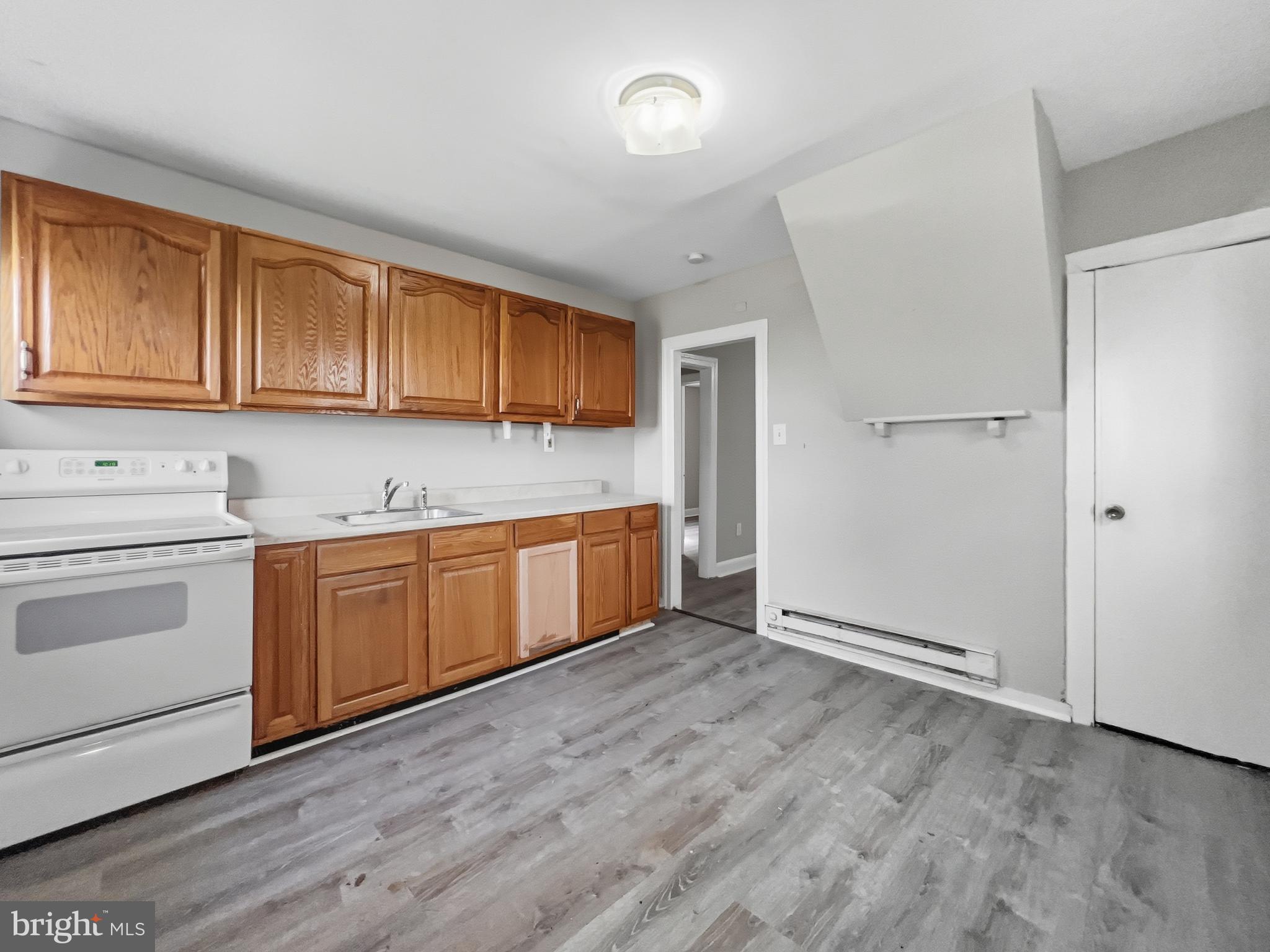 1337 Townsend Street Chester, PA 19013 - Photo 3 of 6