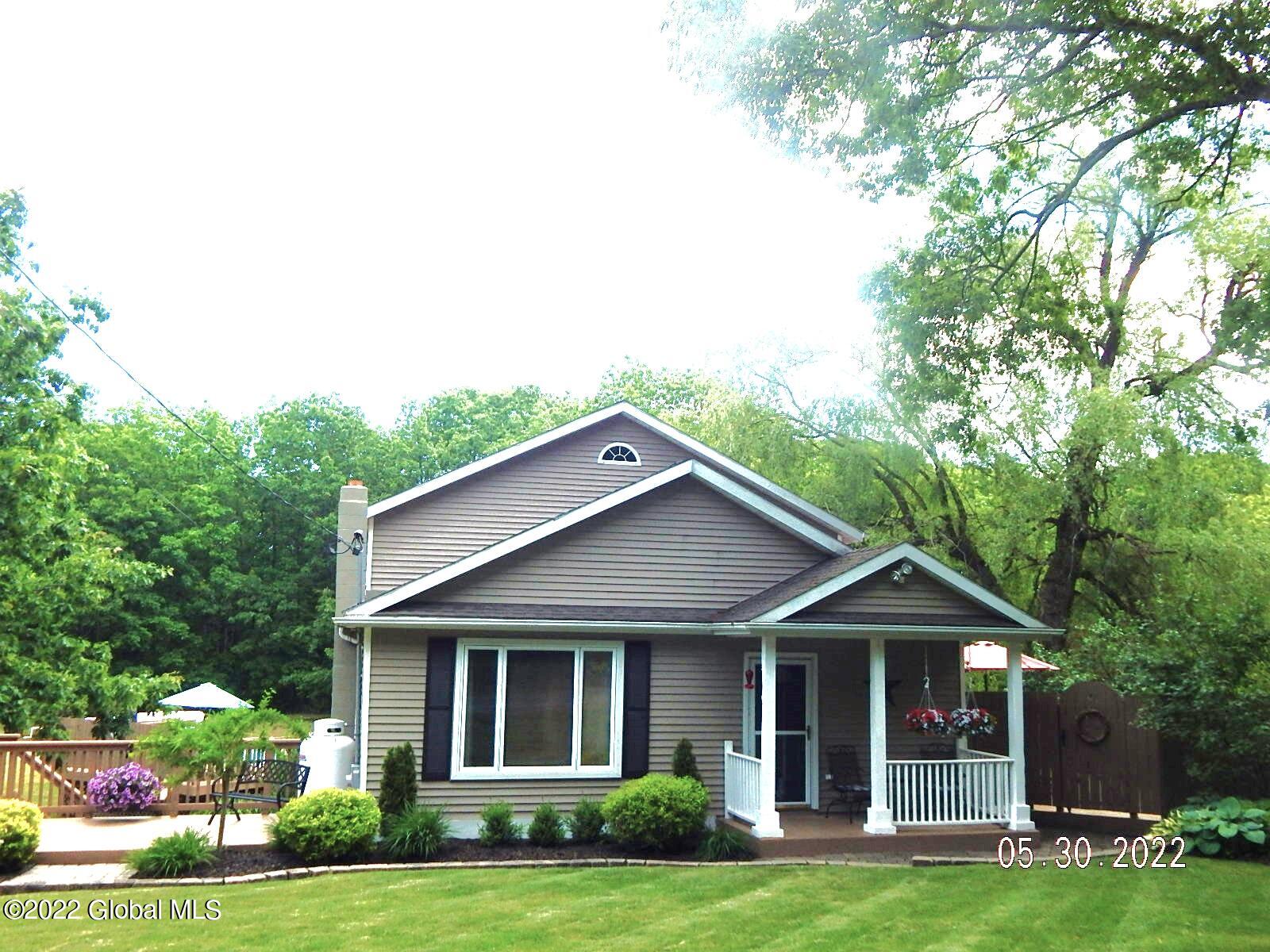 402 Ridge Road North New Baltimore, NY 12087 - Photo 1 of 62 DSCN1369