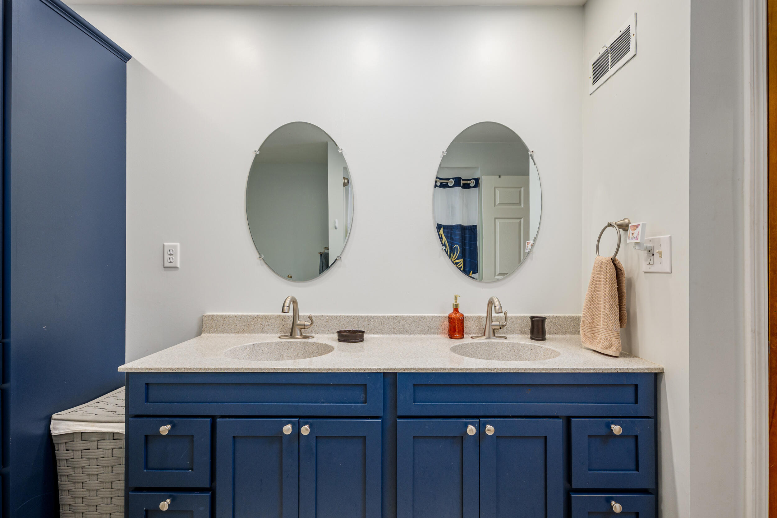 2716 Ole Davidson Road Mount Pleasant, WI 53406 - Photo 16 of 40 Bathroom