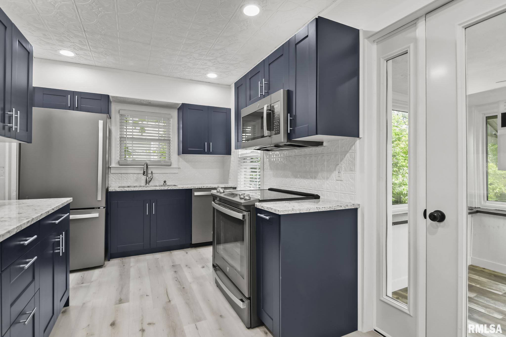 1004 Bryn Mawr Boulevard Springfield, IL 62703 - Photo 12 of 40