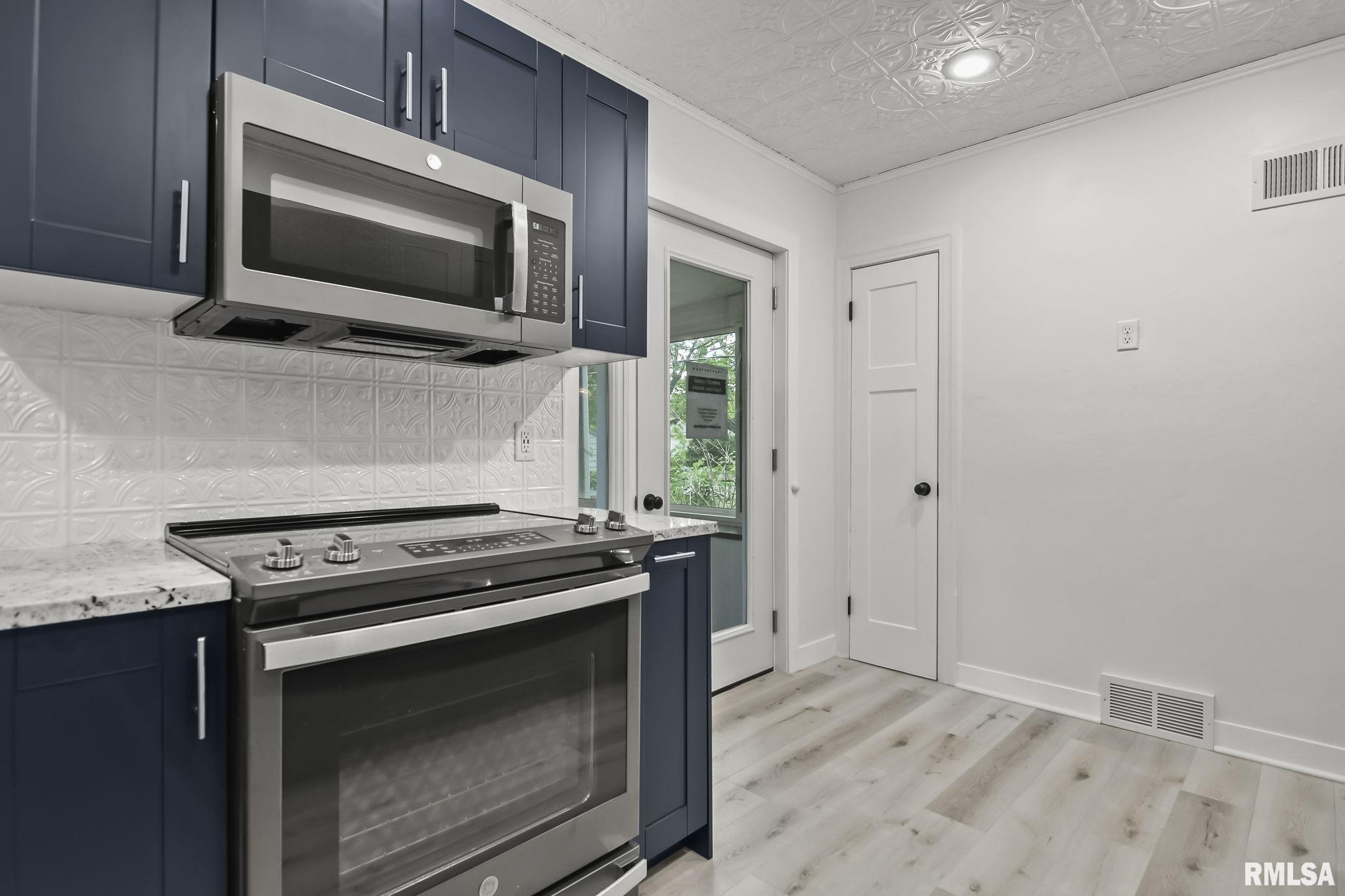 1004 Bryn Mawr Boulevard Springfield, IL 62703 - Photo 14 of 40