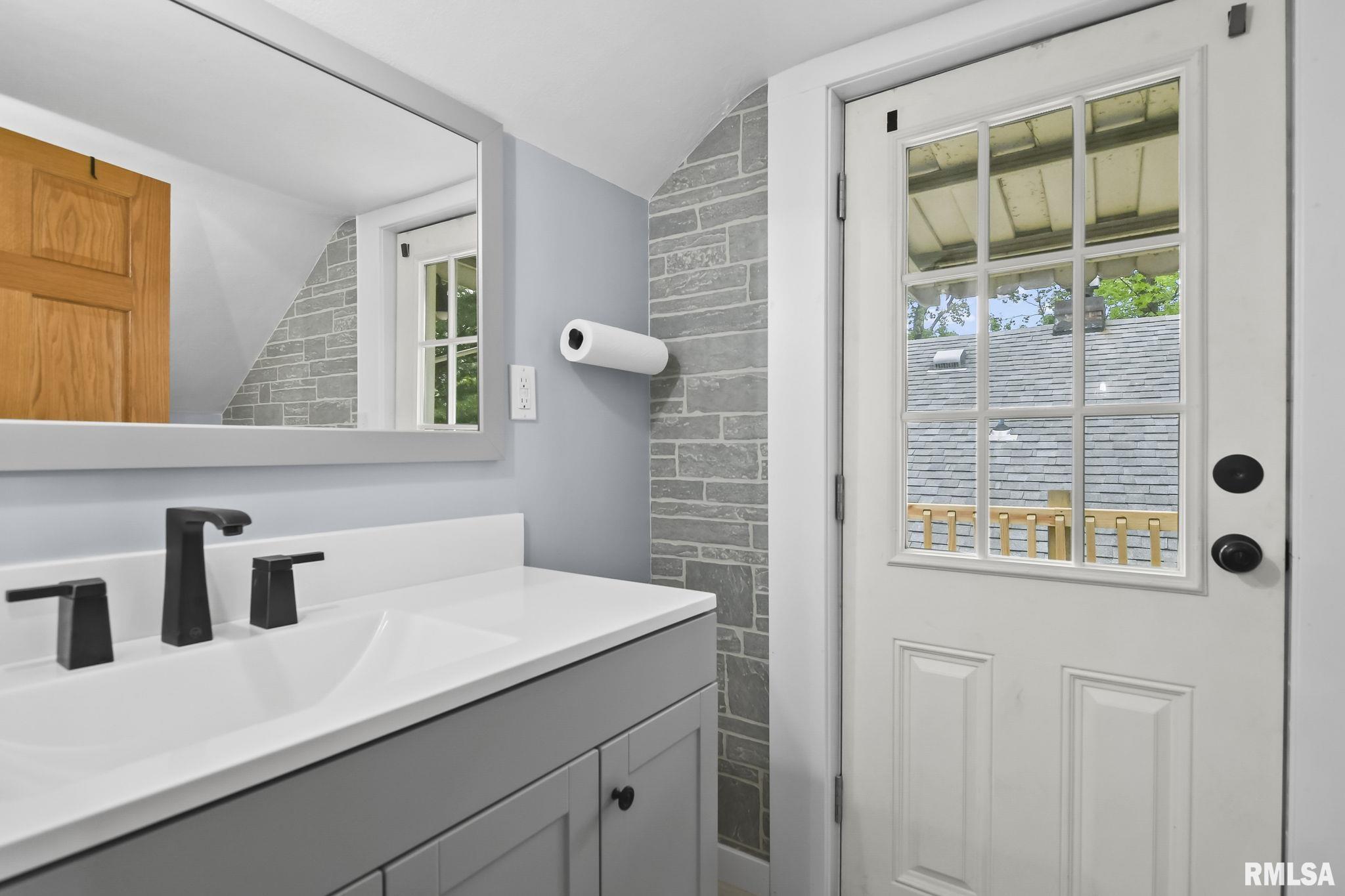 1004 Bryn Mawr Boulevard Springfield, IL 62703 - Photo 29 of 40