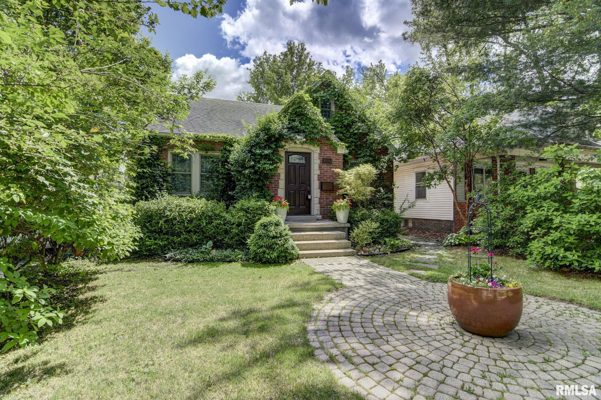 1004 Bryn Mawr Boulevard Springfield, IL 62703 - Photo 3 of 40