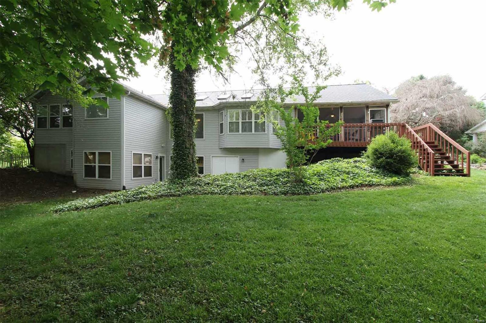 2705 Hunters Ridge Edwardsville, IL 62025 - Photo 2 of 53 Gallery Image 2