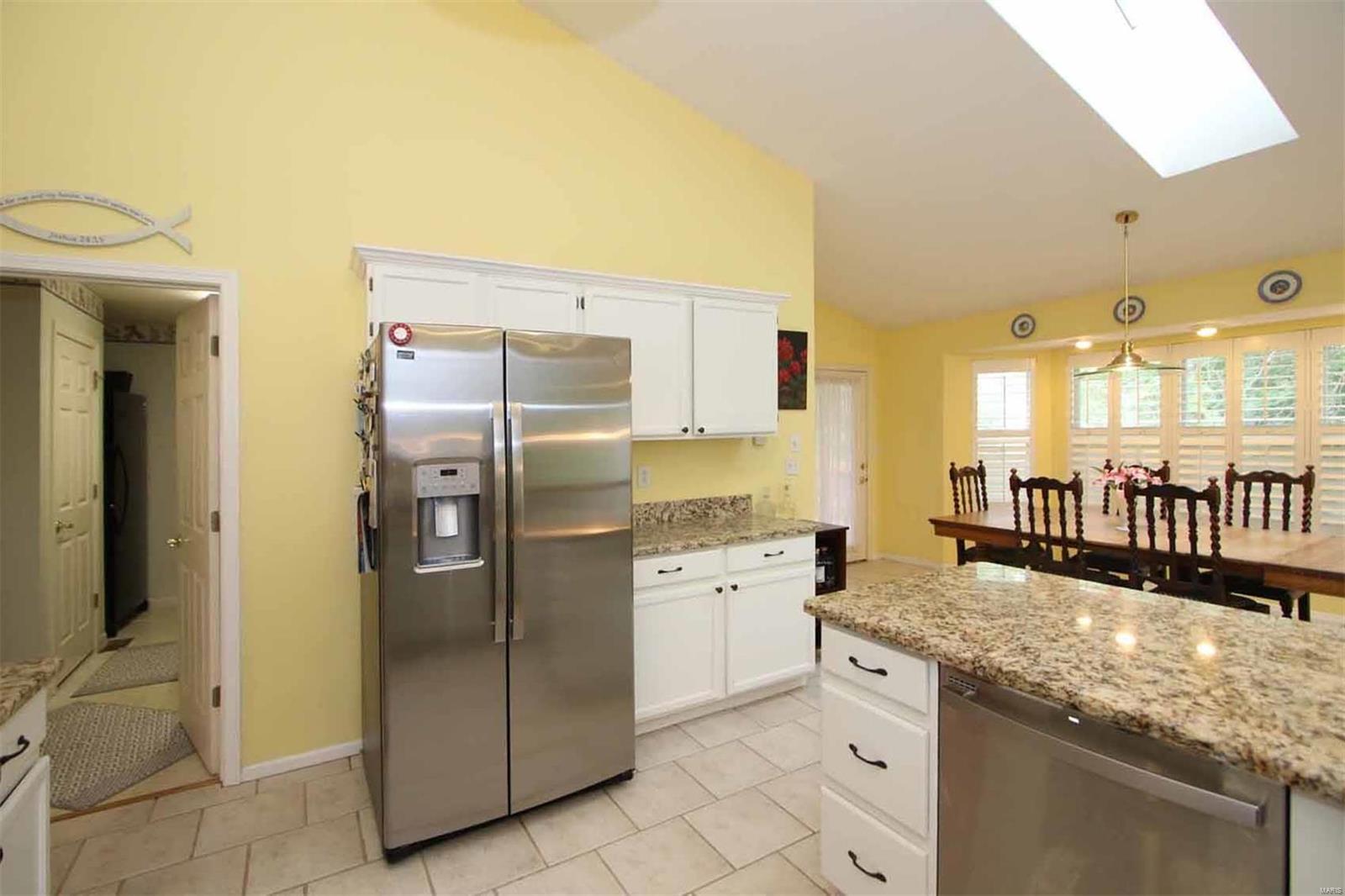 2705 Hunters Ridge Edwardsville, IL 62025 - Photo 12 of 53 Gallery Image 12