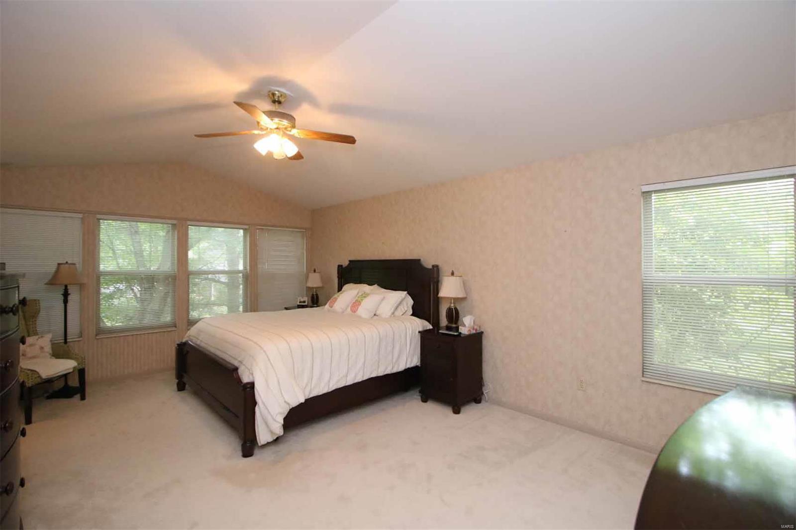 2705 Hunters Ridge Edwardsville, IL 62025 - Photo 15 of 53 Gallery Image 15