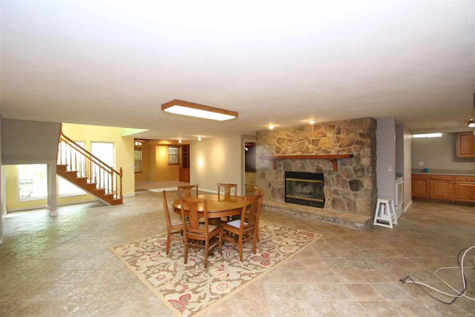 2705 Hunters Ridge Edwardsville, IL 62025 - Photo 30 of 53 Gallery Image 30