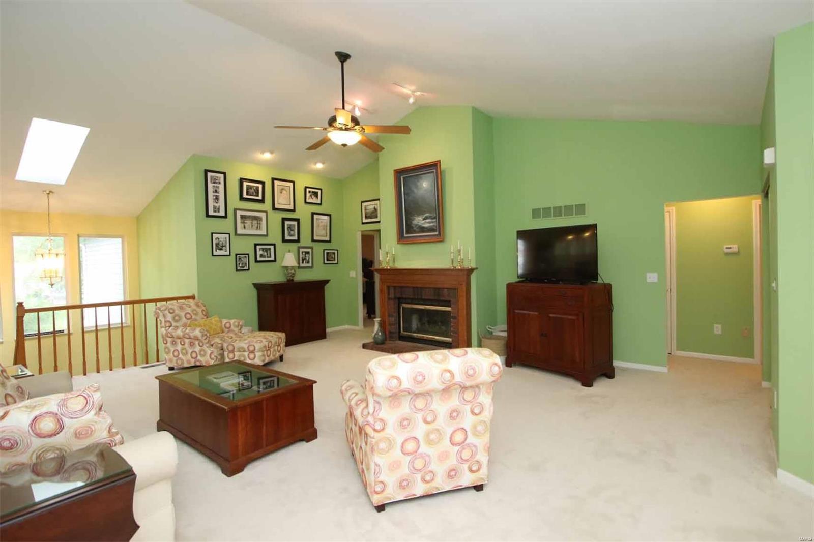 2705 Hunters Ridge Edwardsville, IL 62025 - Photo 4 of 53 Gallery Image 4