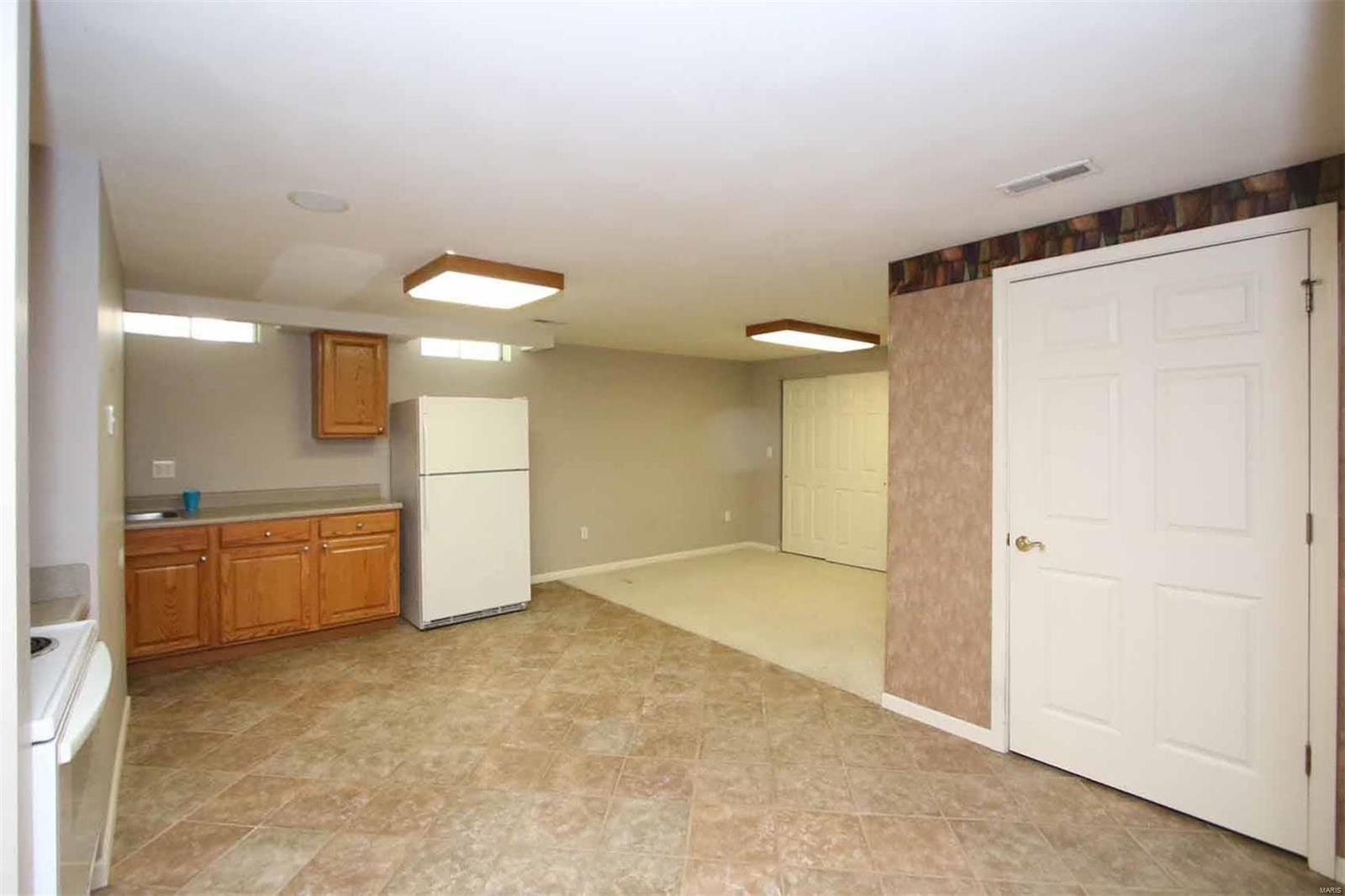 2705 Hunters Ridge Edwardsville, IL 62025 - Photo 34 of 53 Gallery Image 34